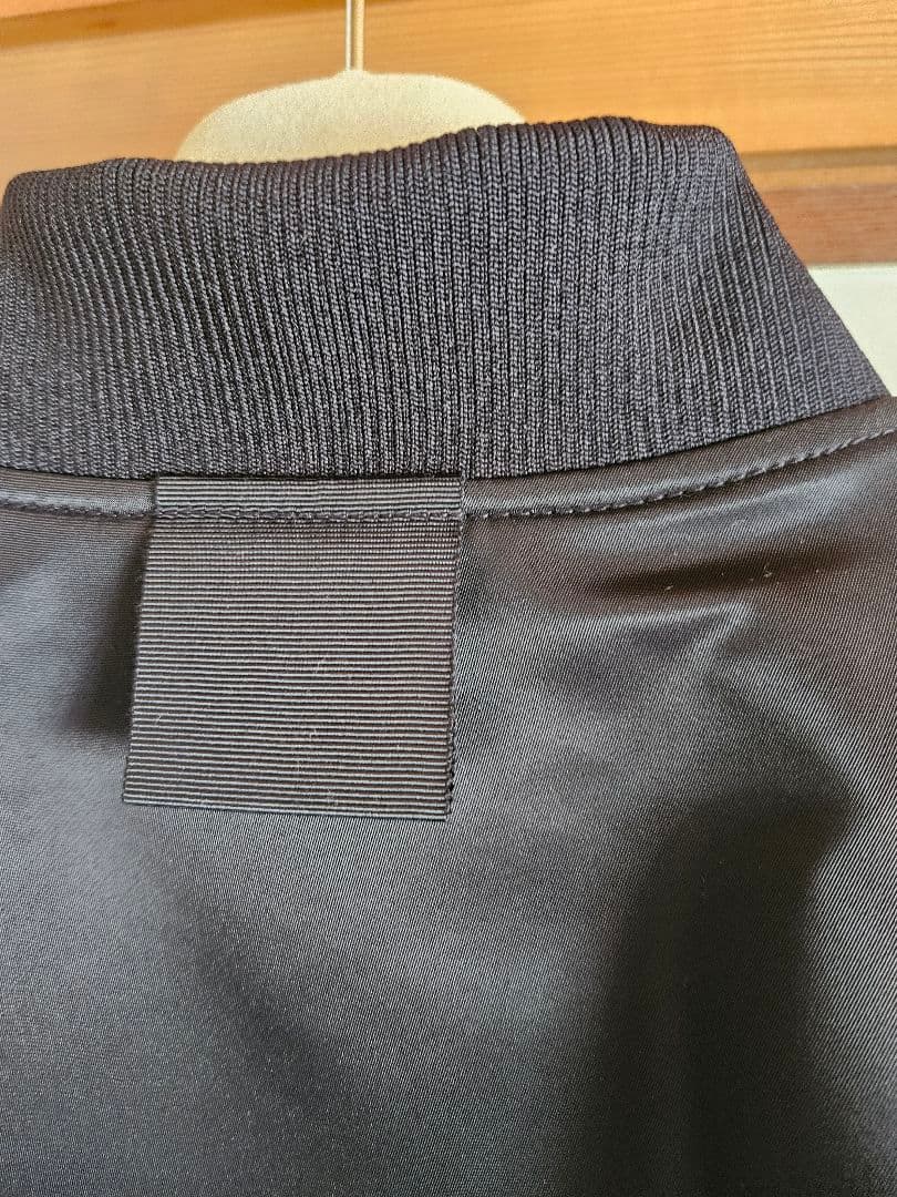 ユニクロ +J MA-1 ジャケットハイブリッドダウン　ブラック