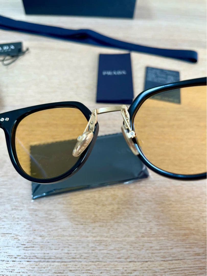 未使用品 正規品 PRADA プラダ SPR17Y AAV-07M サングラス