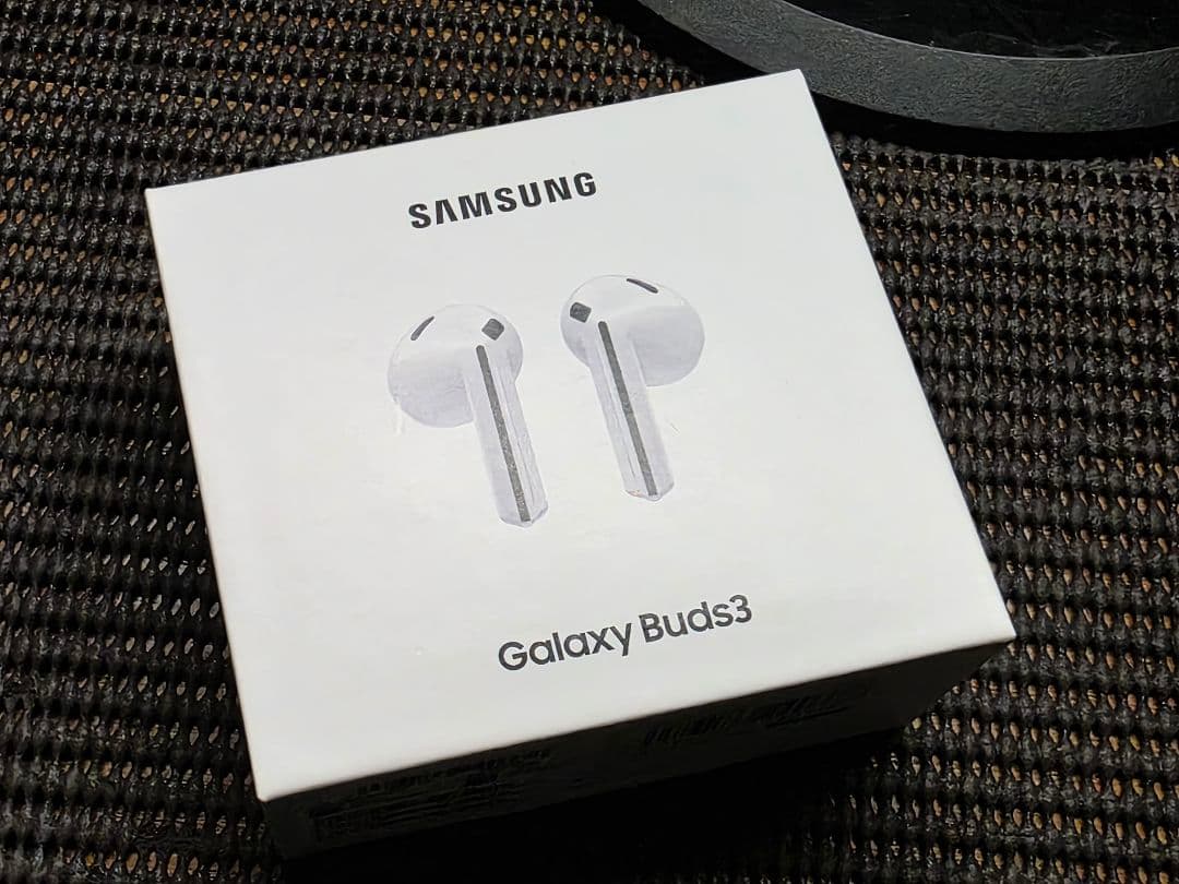 Samsung Galaxy Buds3 ホワイト New