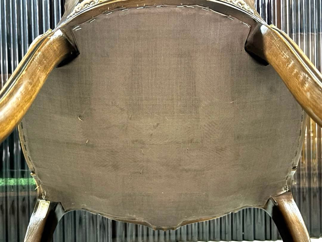 N2276 カリモク　ドマーニ　金華山　ルイ15世　鋲打ち　ダイニングチェア