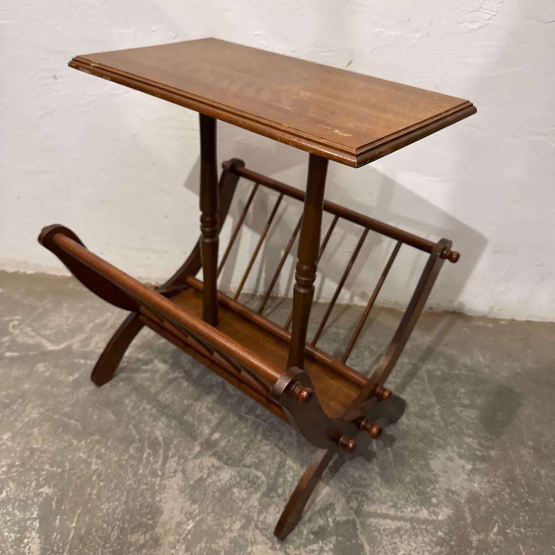 年末年始saleヴィンテージ　木製サイドテーブル　マガジンラック付き