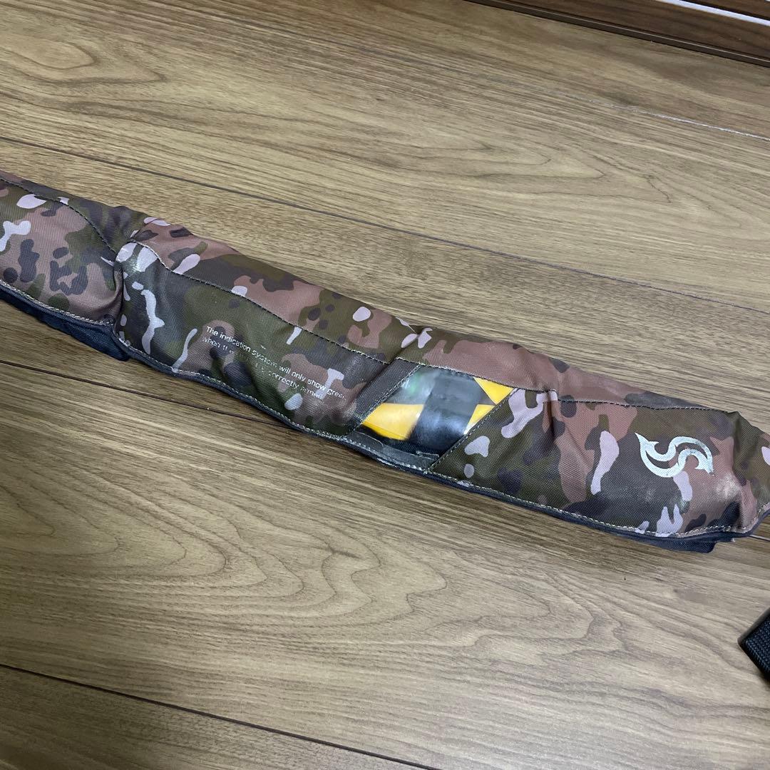 ブルーストーム　bluestrom 自動膨張式ライフジャケット　グリーンカモ