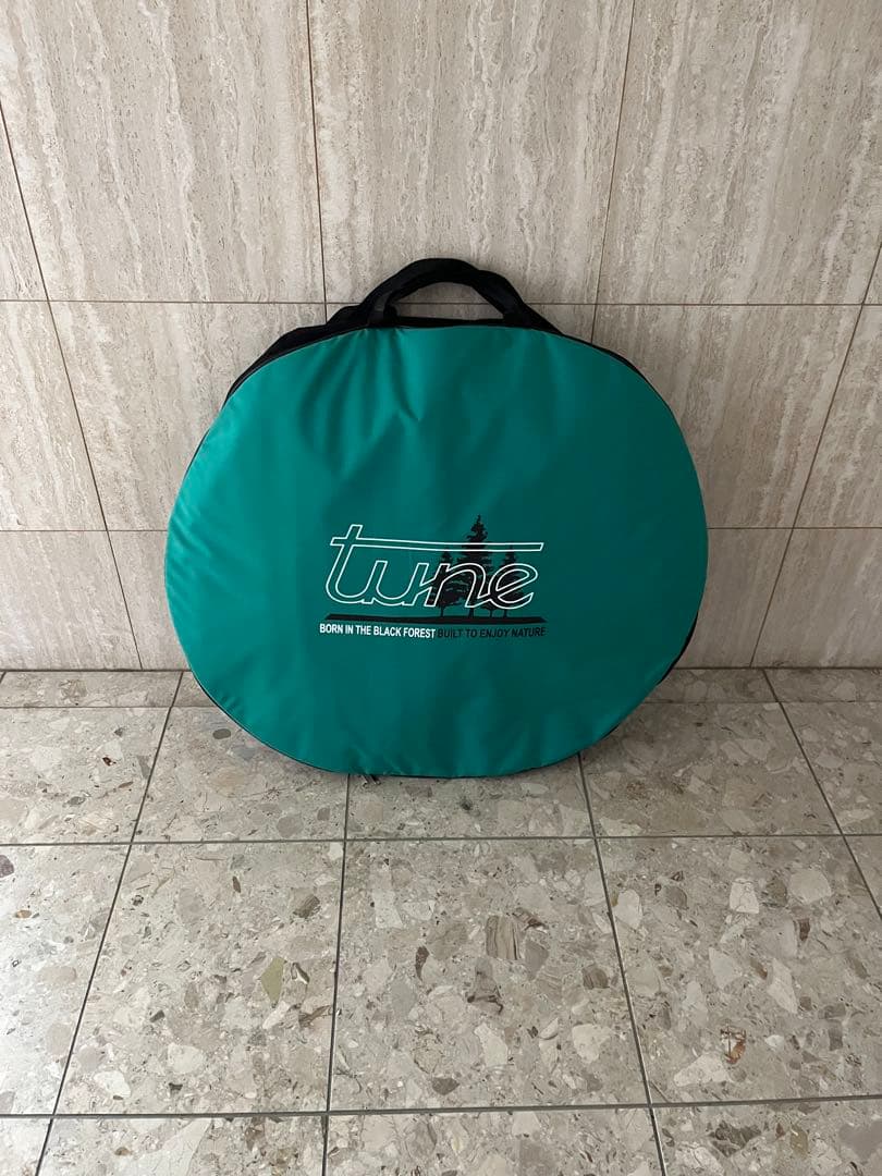 軽量カーボンホイール tune 980g