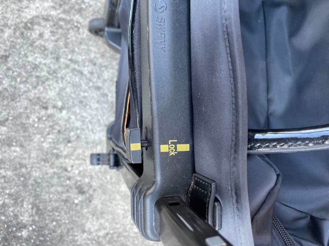 スワニー久家道子さん花柄刺繍 キャリーケース