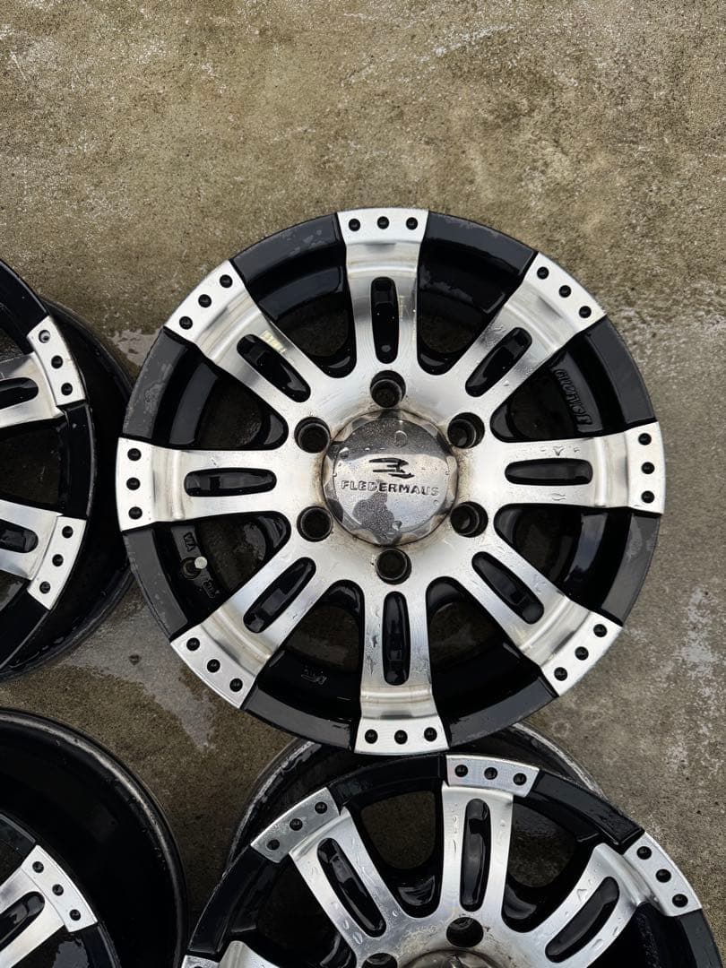 ハイエース　クエルボ8 ホイール　4本