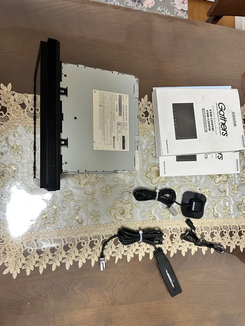 カーナビ Gathers VXM-135VFNi