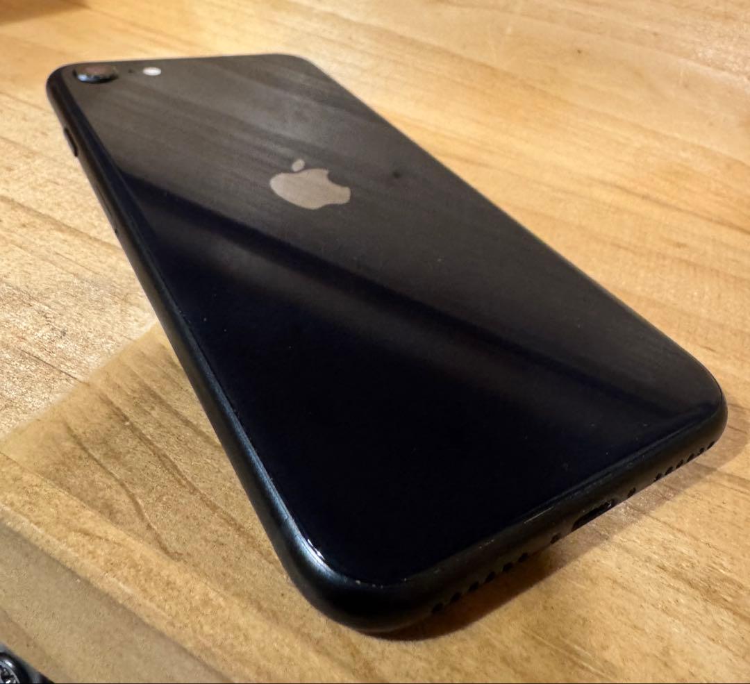 iPhoneSE3 64GB SIMフリー