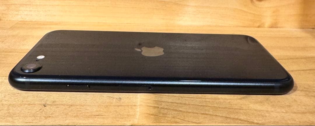 iPhoneSE3 64GB SIMフリー