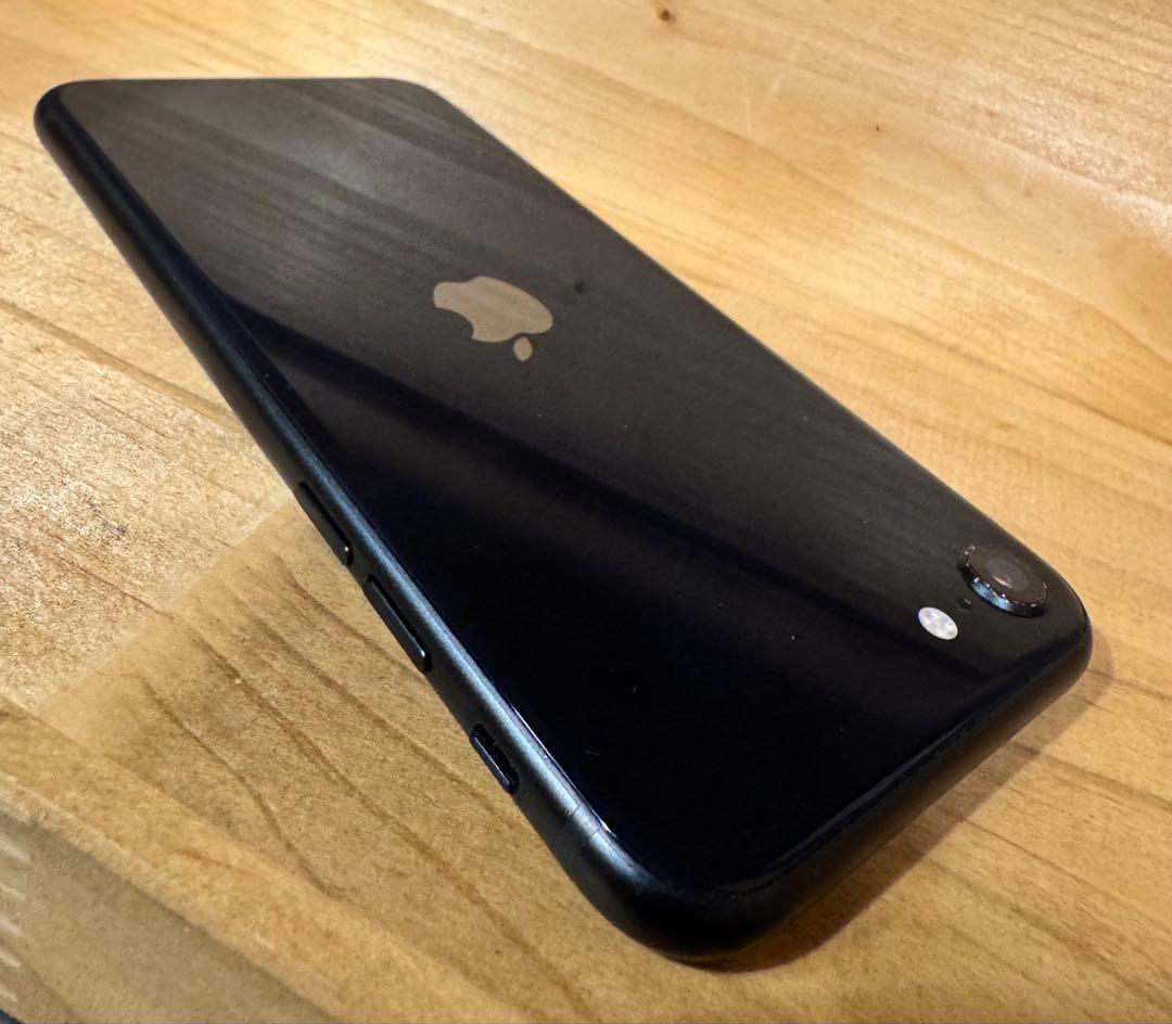 iPhoneSE3 64GB SIMフリー