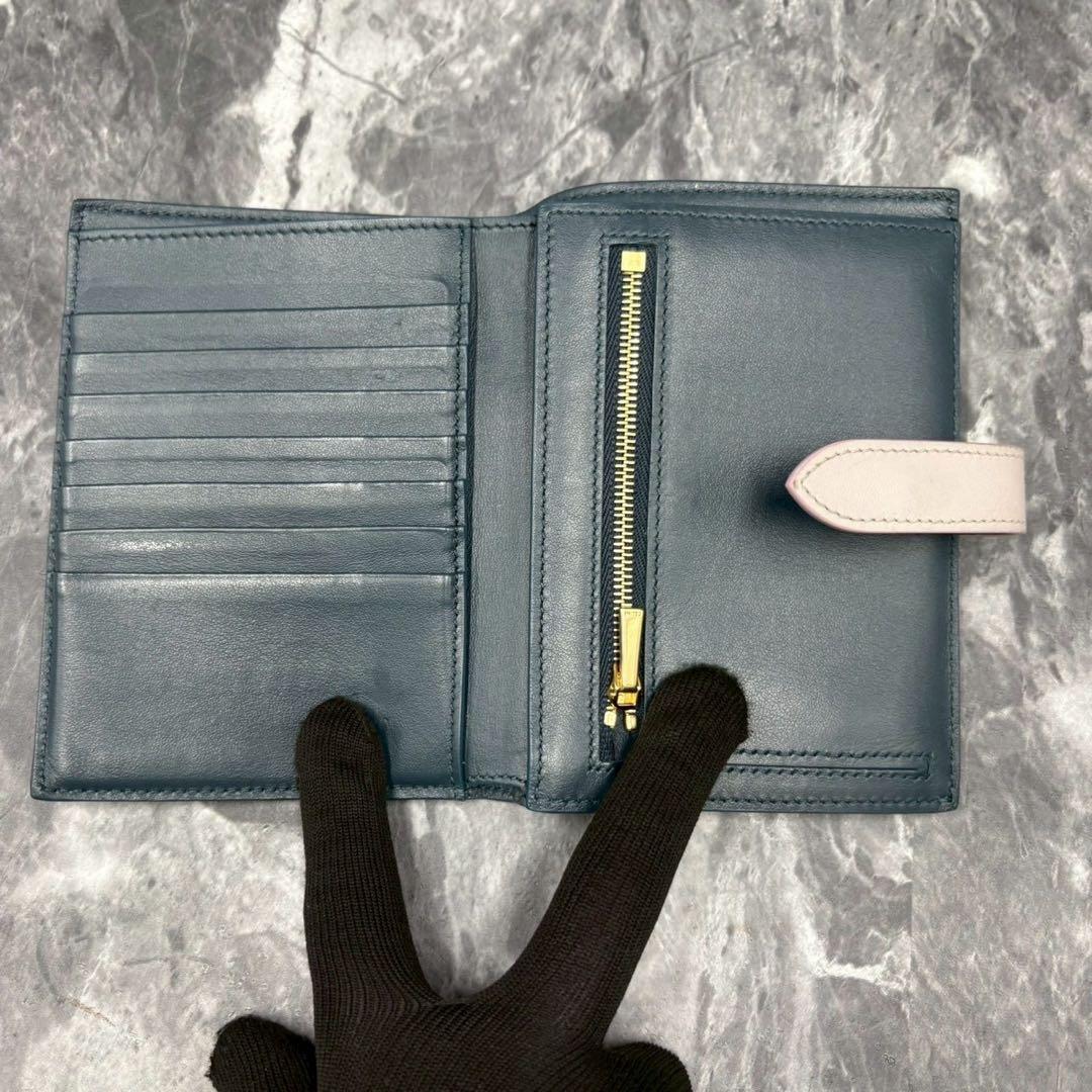 yuni ✨CELINE二つ折り財布 ミディアム ストラップ ウォレット