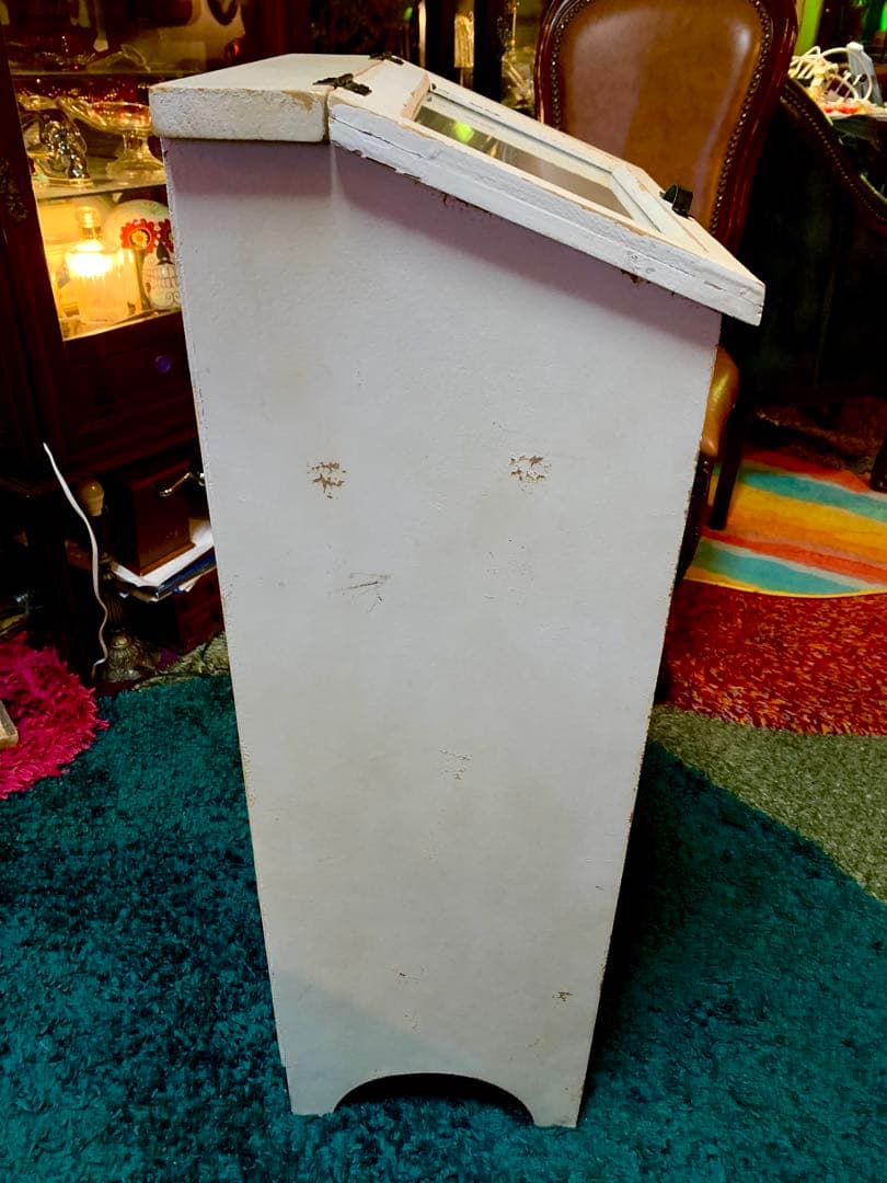 アンティークシャビーシックキャビネット