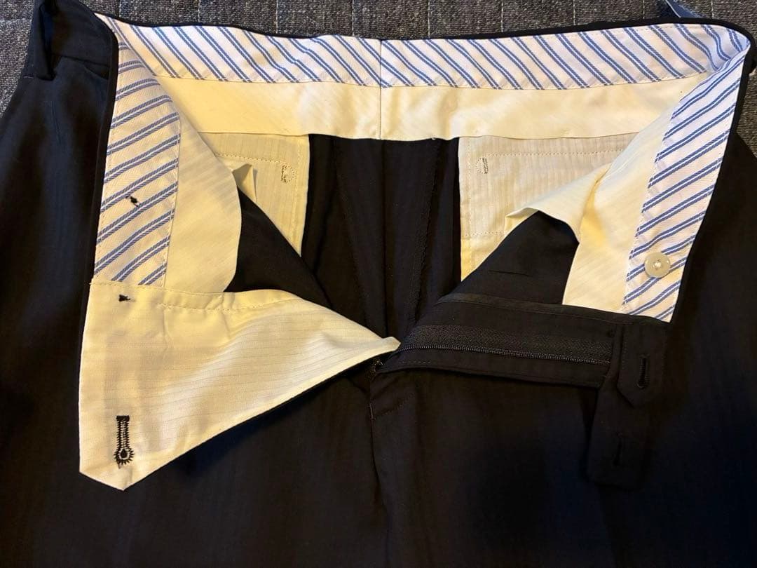 ヒルトン　HILTON スーツ　ストライプ　ブラック　super120's