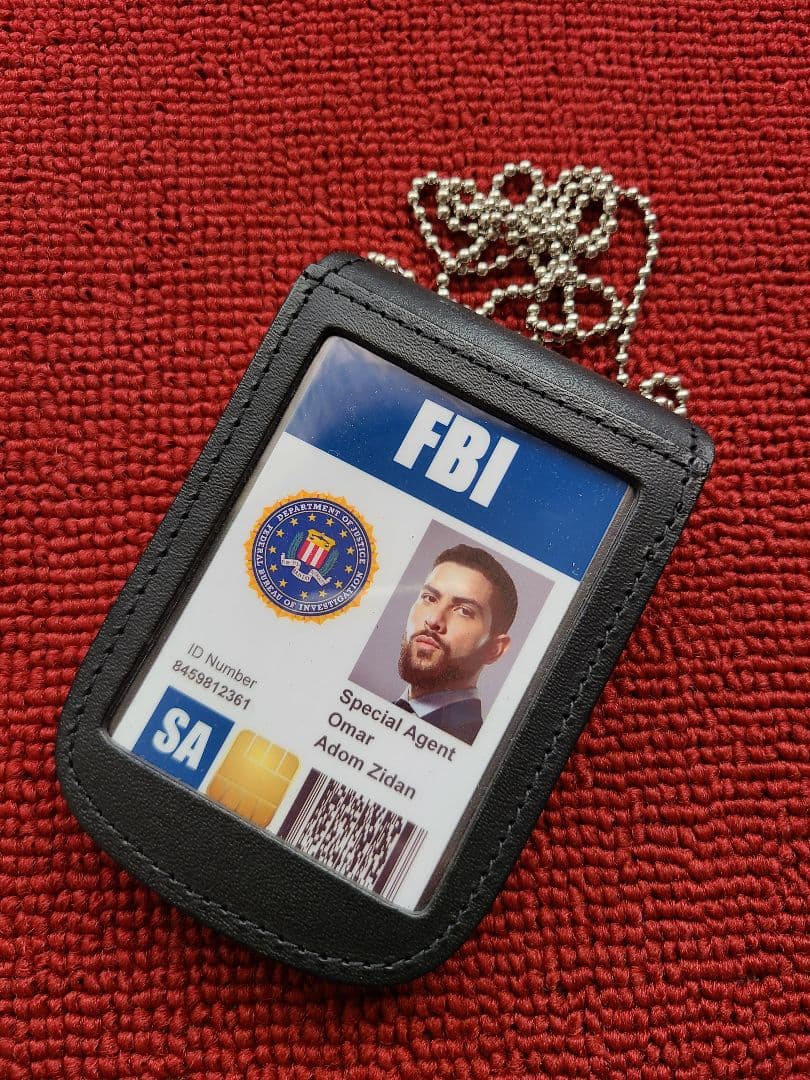 米国ポリスバッジ【FBIレプリカバッジ】PFバッジホルダー 捜査官IDカード付き