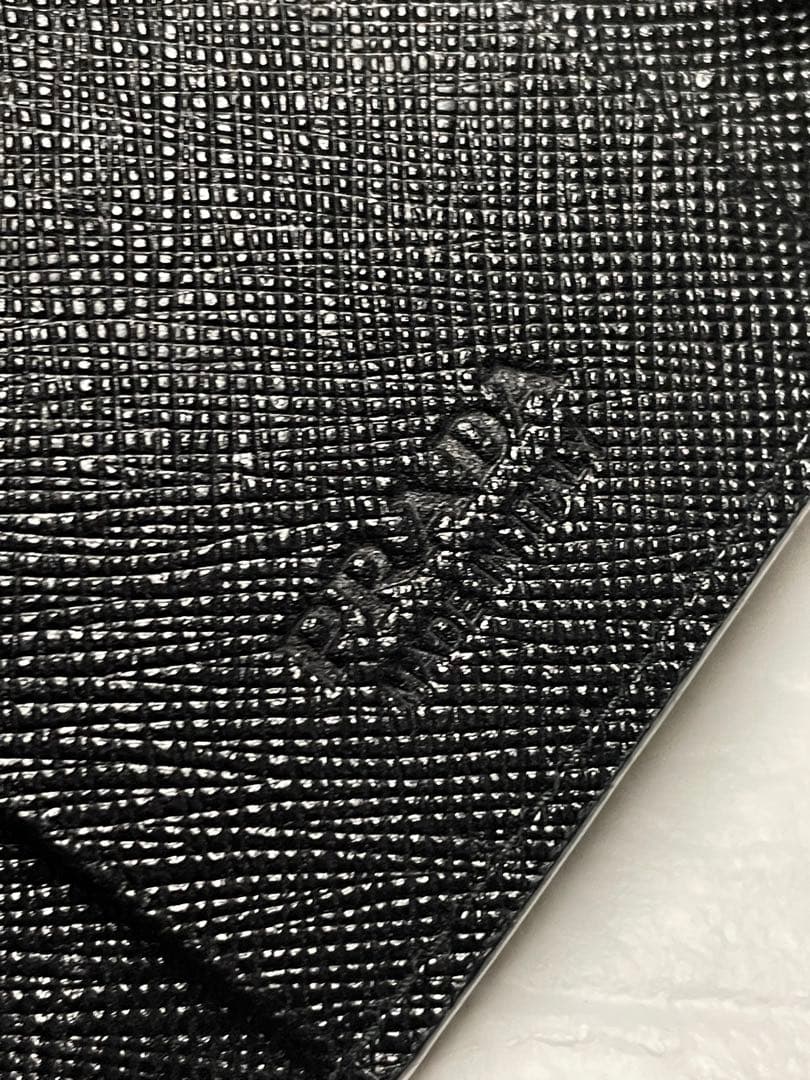 【良品】PRADAプラダ　キーケース　❤︎