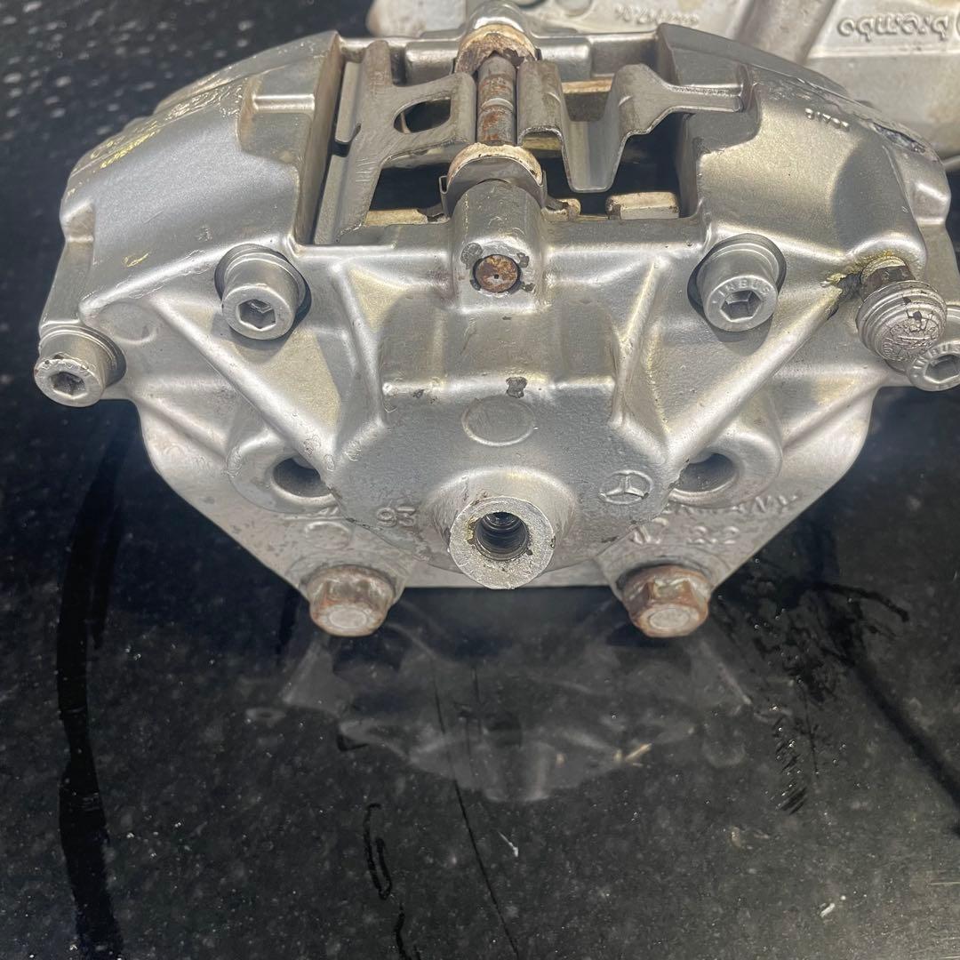 AMG用ブレンボ製ブレーキパッド4枚セット