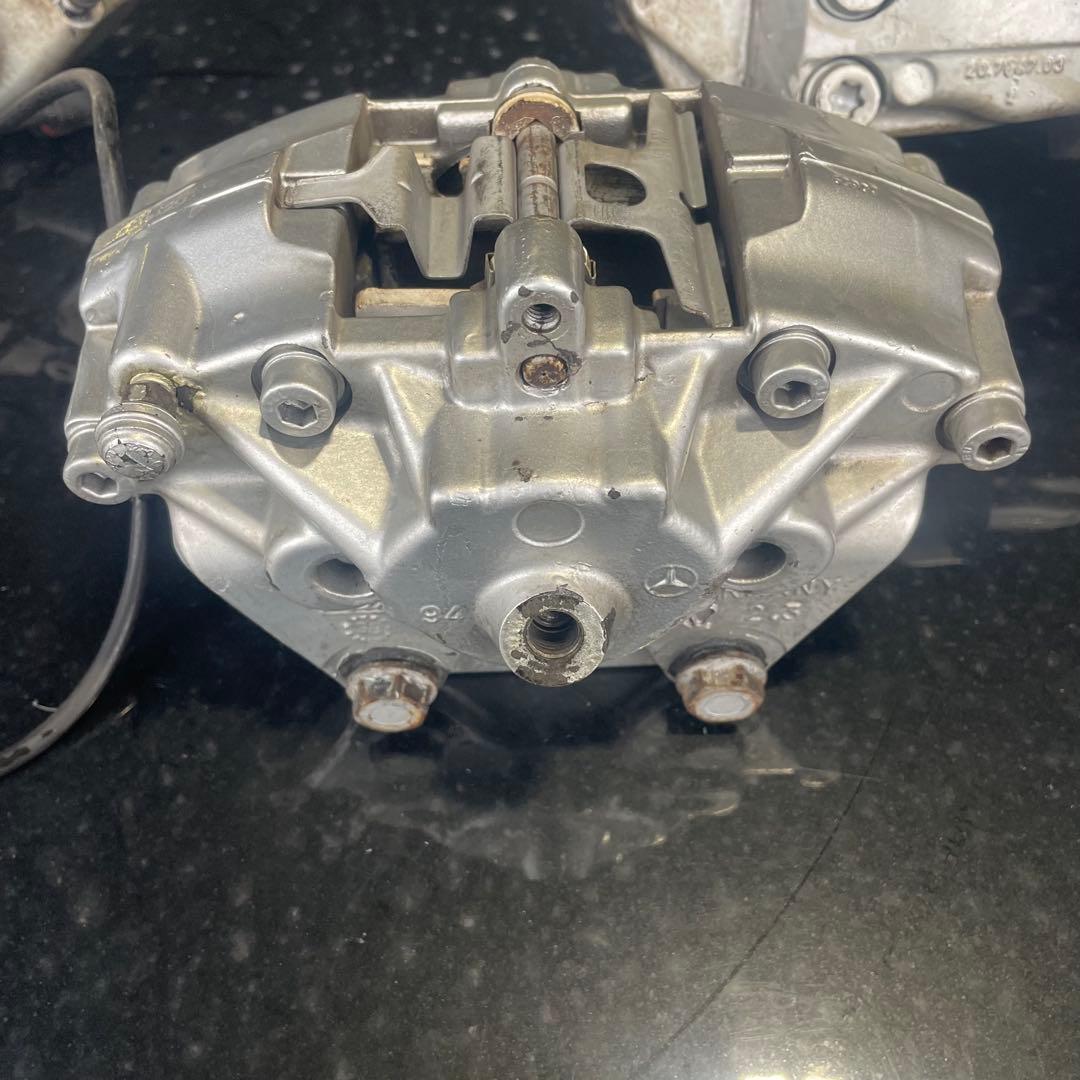 AMG用ブレンボ製ブレーキパッド4枚セット