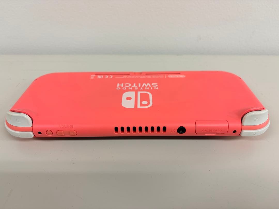 Nintendo Switch light 本体