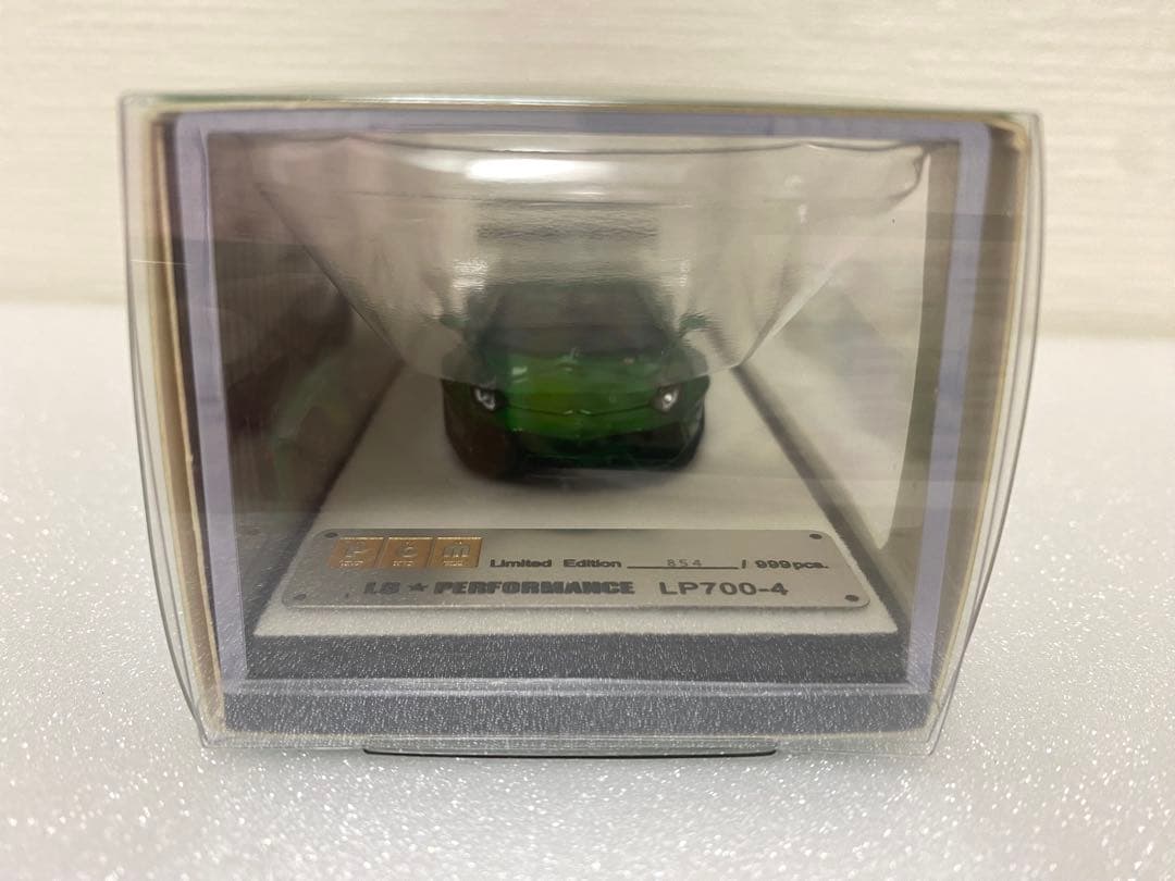 PGM 1/64 LBWK LP700 greenランボルギーニアヴェンタドール
