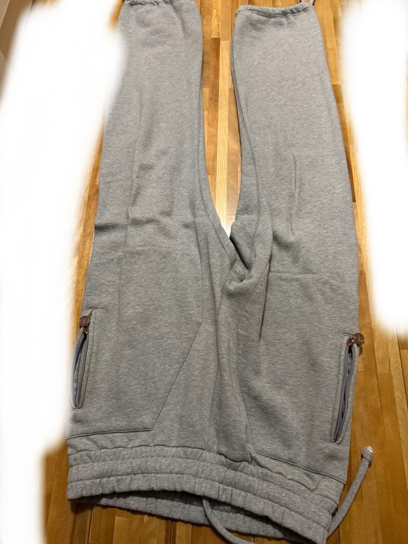 エヴィス　スウェットパンツ