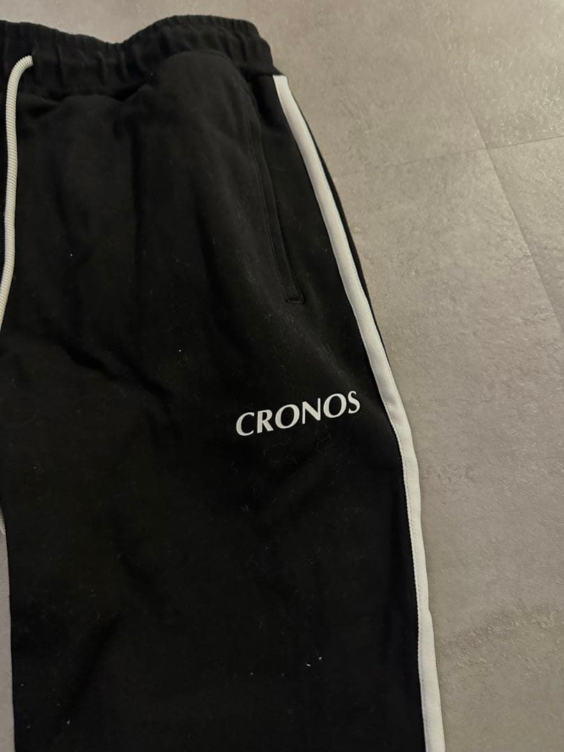 CRONOS 黒 人気パンツ　値下げしました！