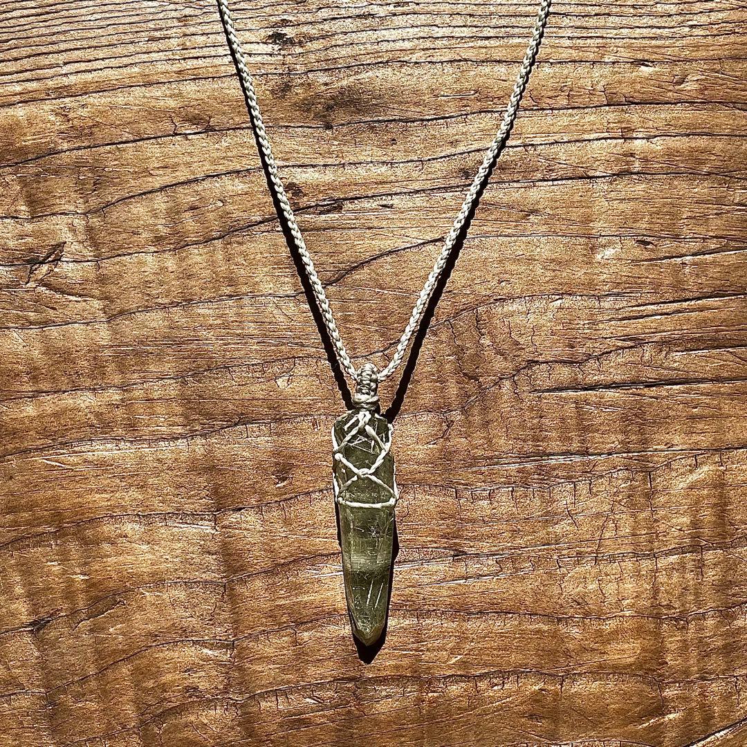 ヒマラヤ水晶 ガネッシュヒマール ＊ マクラメネックレス ペンダント 12