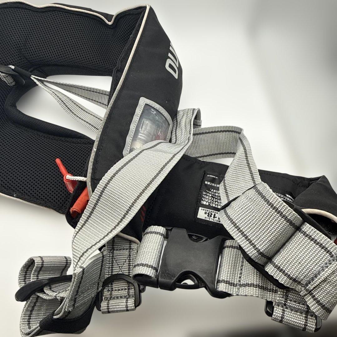 SHIMANO PULL 自動膨張式ライフジャケット 黒　n15