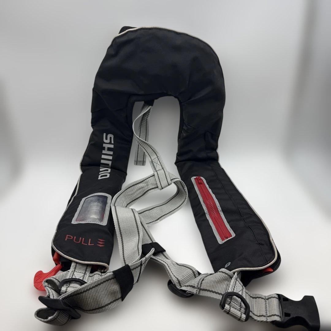 SHIMANO PULL 自動膨張式ライフジャケット 黒　n15