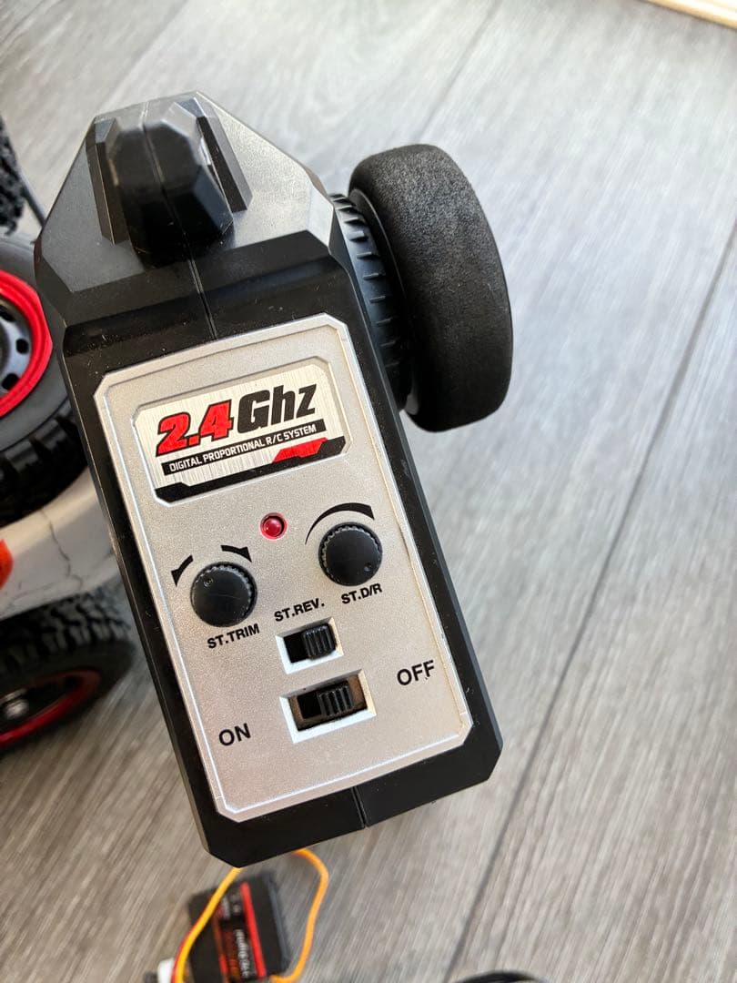 カスタム品 ラジコン　高速　メタルパーツ　バッテリーは一個です