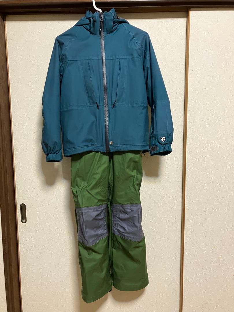p.rhythm outerwear/プリズム キッズ用140 上下セット