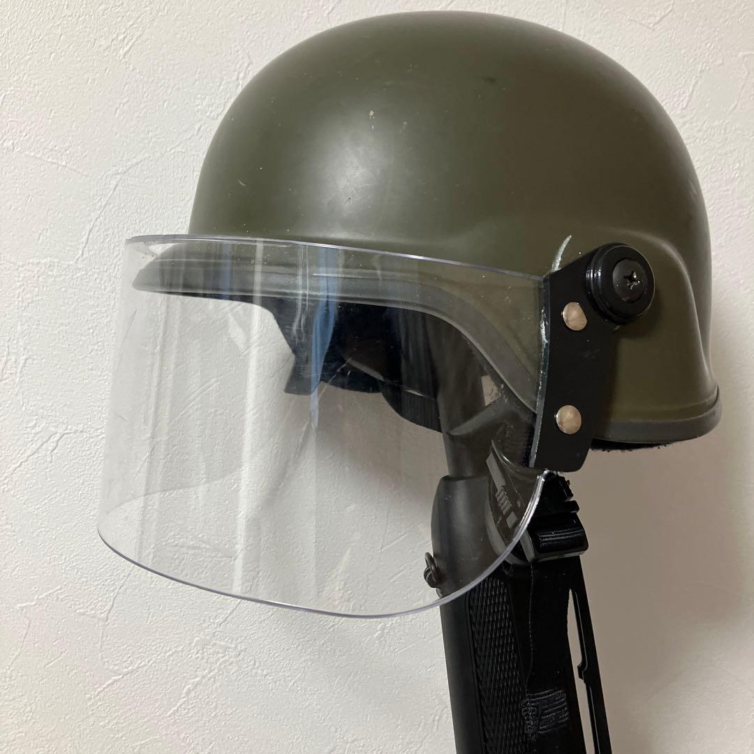 M88ミリタリー ヘルメット　バイザー付き