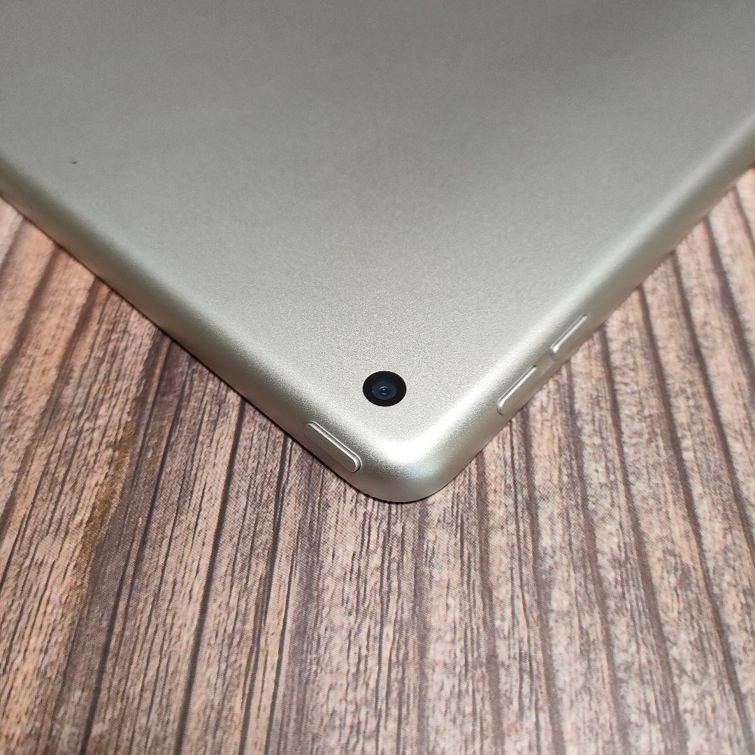 iPad 第7世代 32GB シルバー 美品