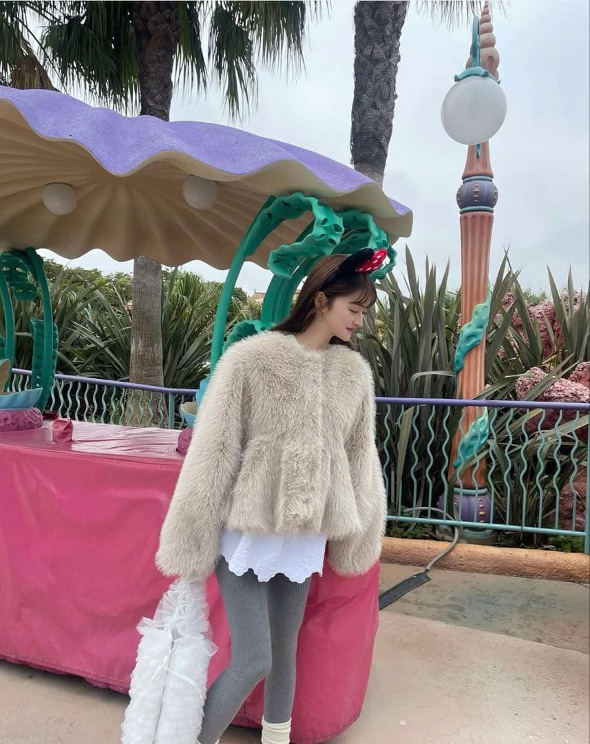 新品未使用品 Bibiy. RAMONA PEPURAMU COAT BEIGE