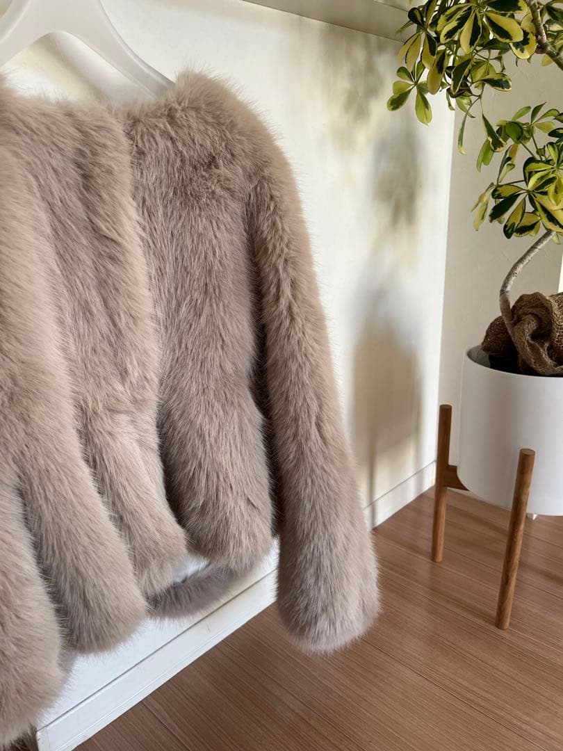 新品未使用品 Bibiy. RAMONA PEPURAMU COAT BEIGE