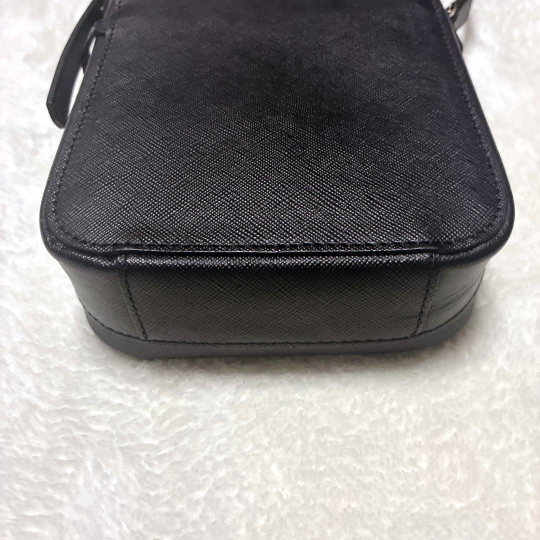 クルニ　CULLNI ショルダーバッグ　サフィアーノレザー　ブラック