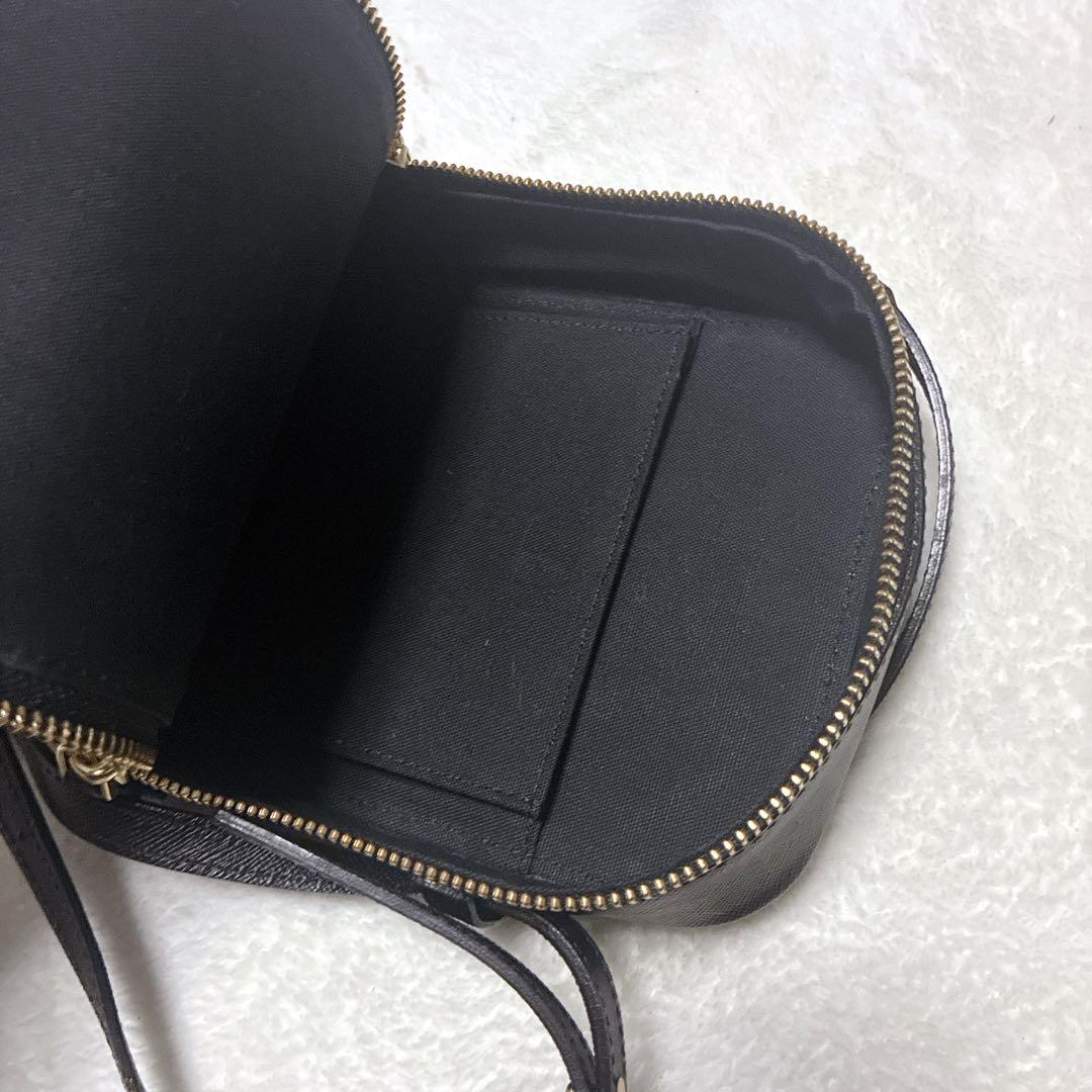 クルニ　CULLNI ショルダーバッグ　サフィアーノレザー　ブラック