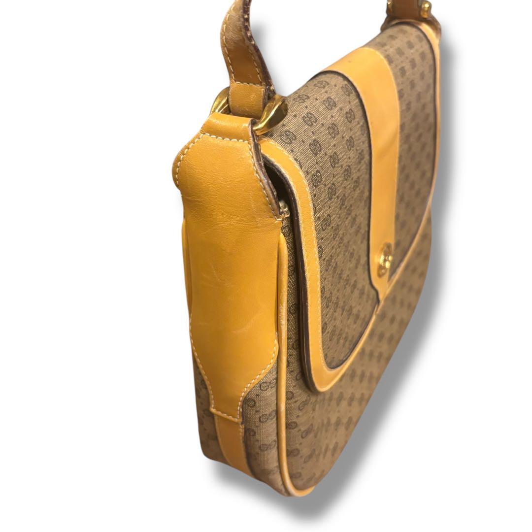GUCCI グッチ パターン ショルダーバック モノグラム GG マイクロ