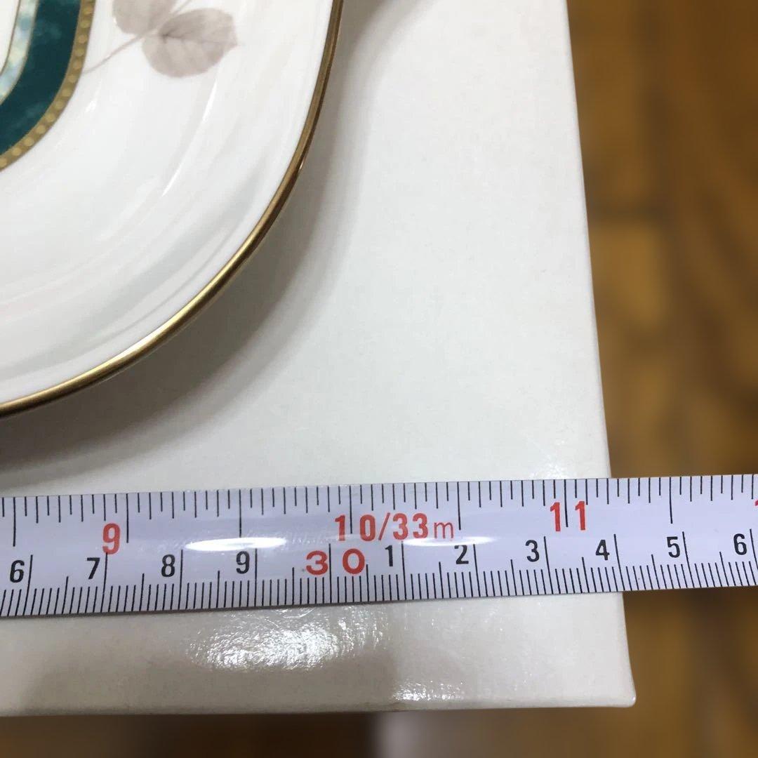 NARUMI バラの花柄 スクエア型皿 2枚セット。ナルミボーンチャイナ