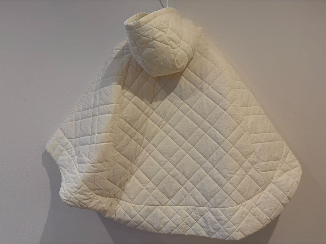 maison de Dolce.　キルティングポンチョ