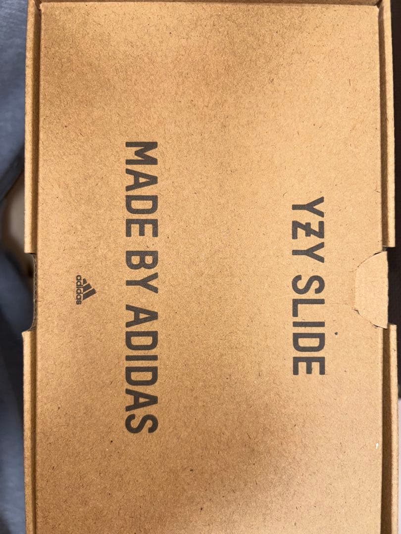 靴 adidas yzy slide \"salt\"