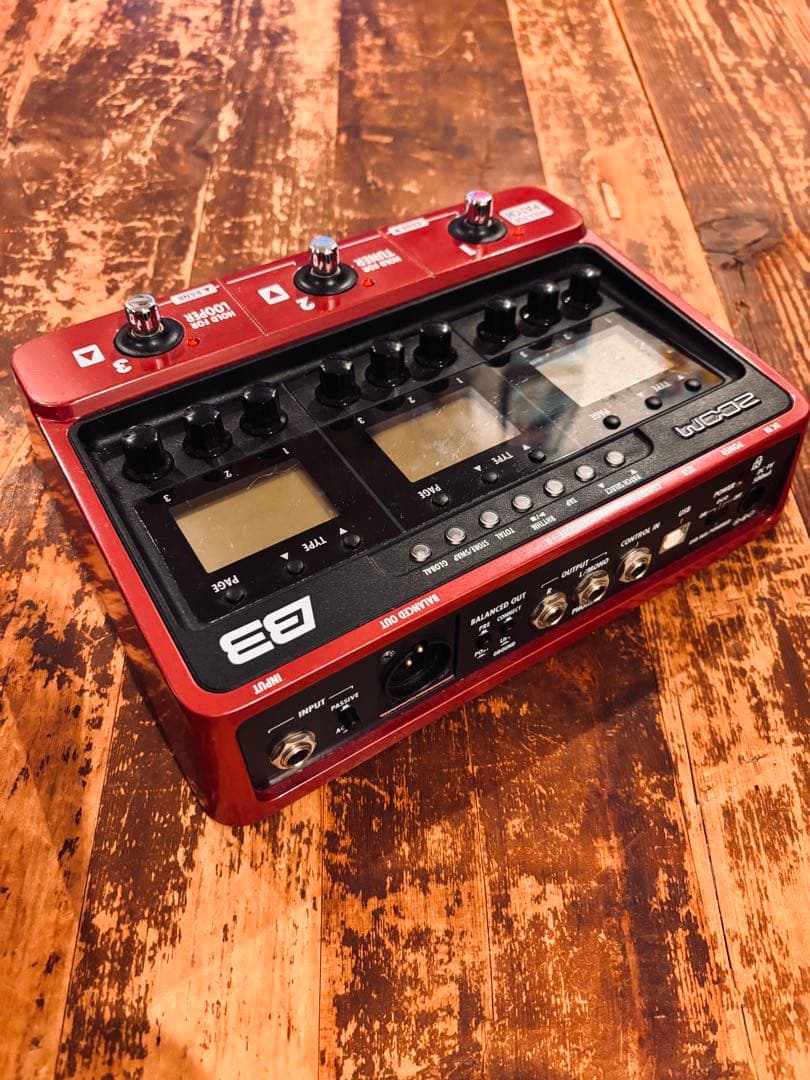 ベース ZOOM B3