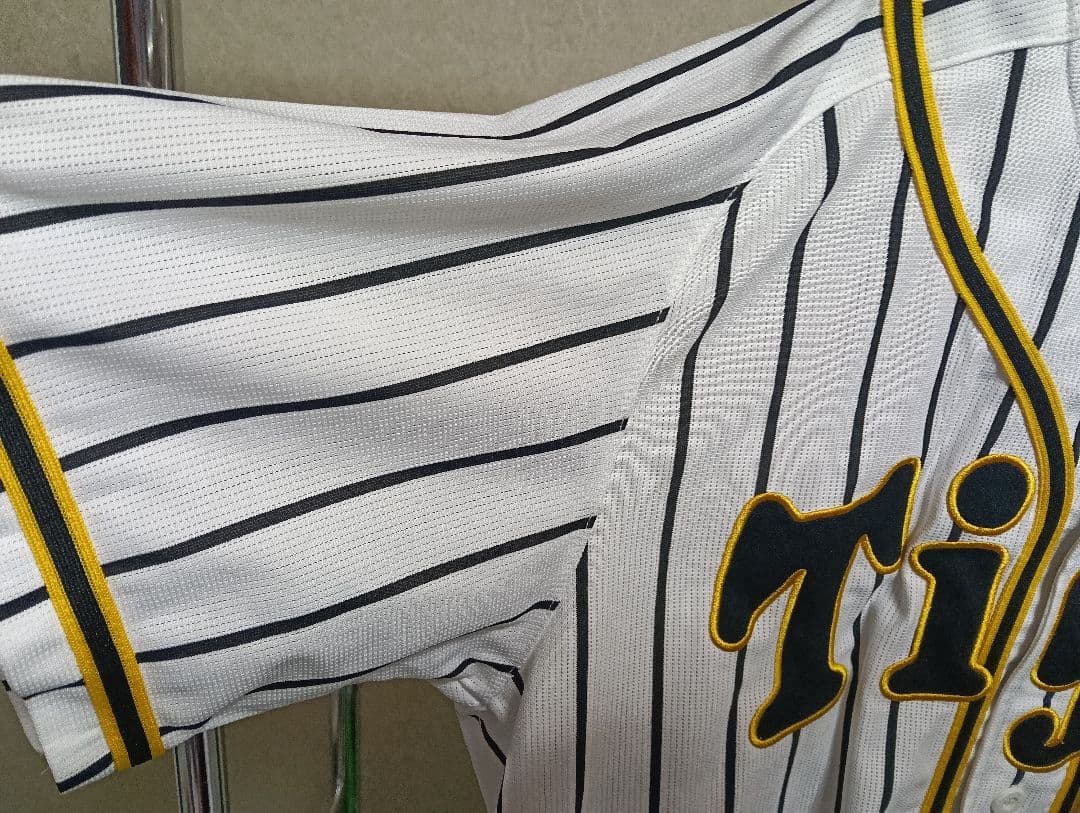 激レア！ 阪神タイガース ホームユニフォーム ミズノ製 ／#99 ナバーロ／L