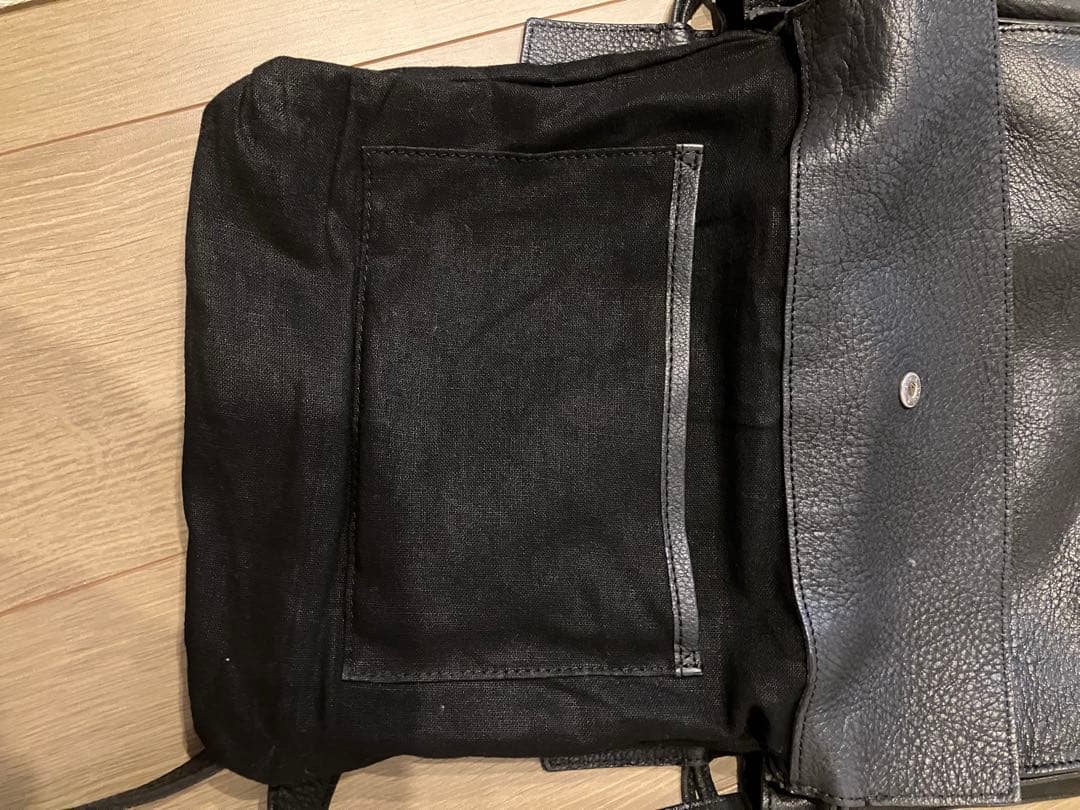 SLOW 黒 レザー ショルダーバッグ