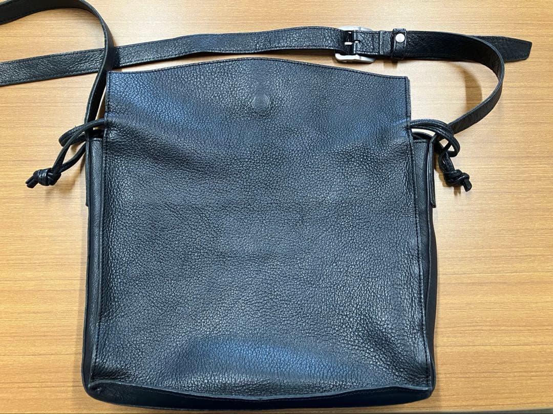 SLOW 黒 レザー ショルダーバッグ