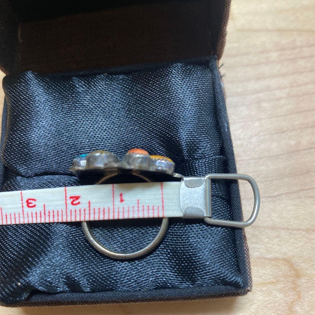 カラフルな花びらデザインのリング　Phyllis フィリス　ズニ族　リング