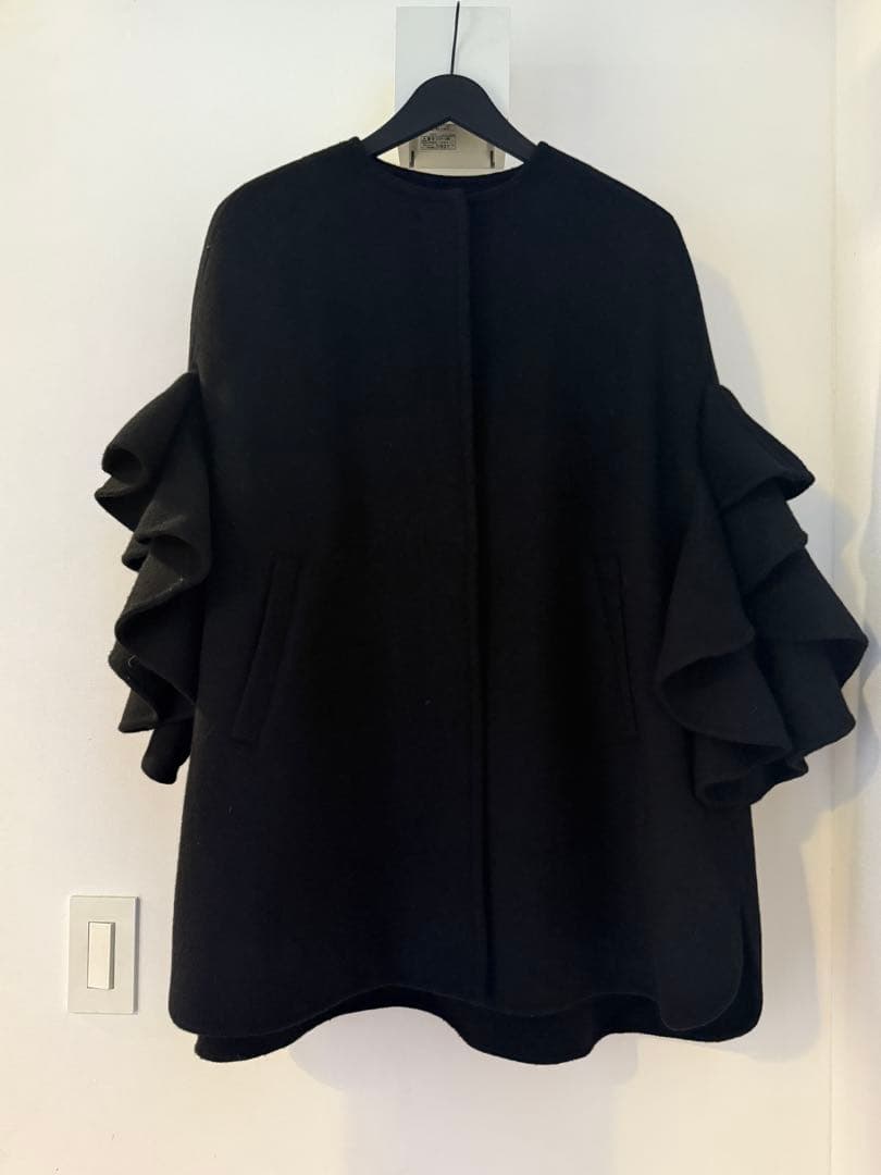 BARNEYS NEWYORK ブラック ケープコート