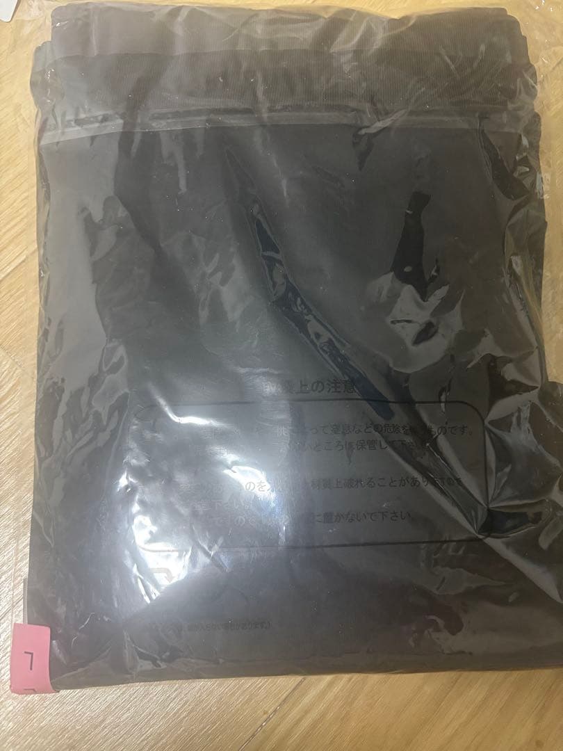 日本ハムファイターズ　オフザゲーム　リフレクティブフーディ　Ｌサイズ未使用・美品