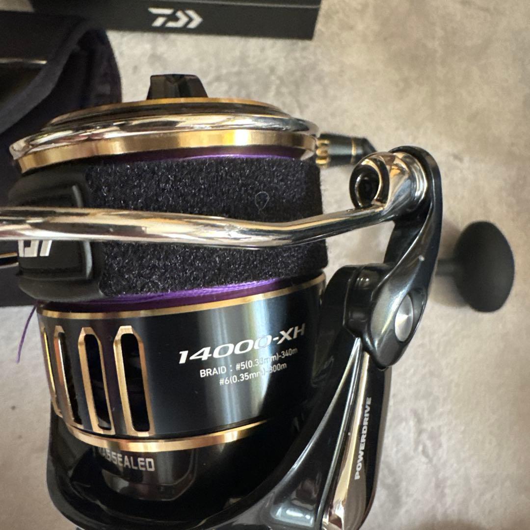 25ソルティガ14000XH ヒラマサチューン使用 ルアー付き