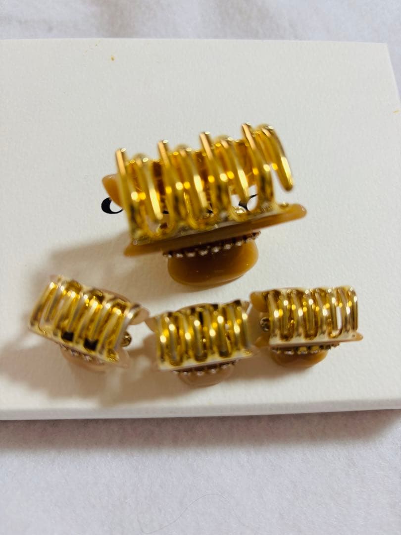 【美品】アッカ acca クリップ 4つセット ベージュ