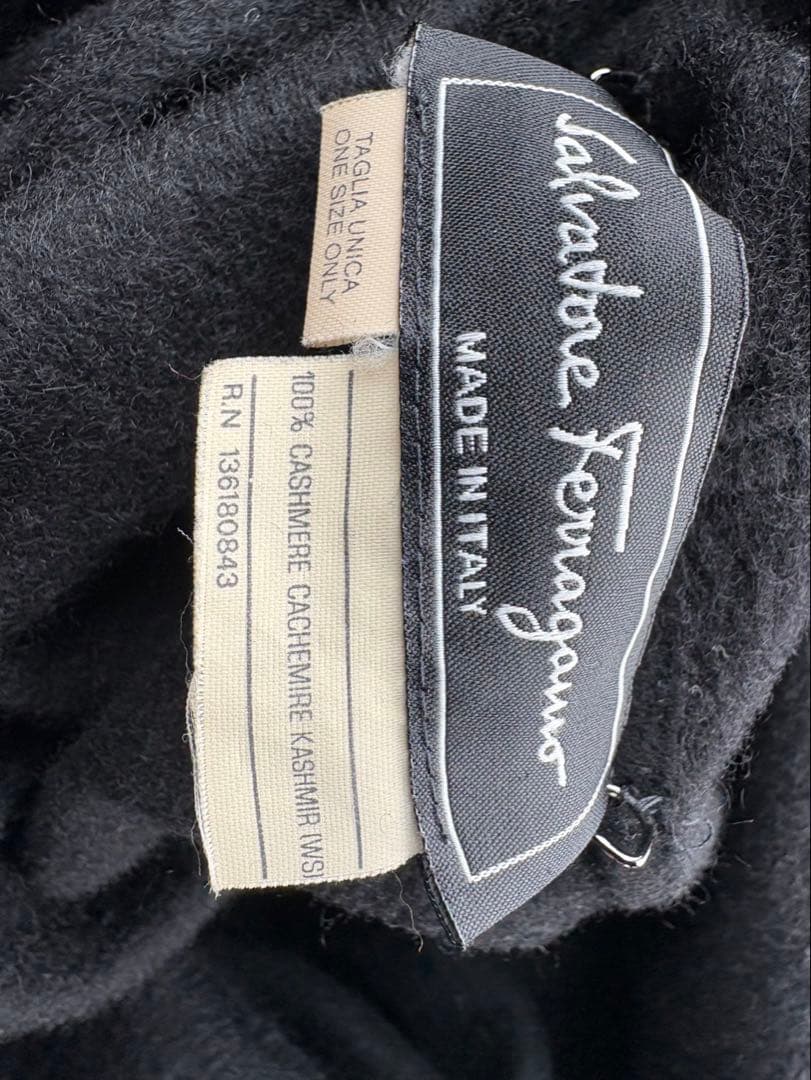 Salvatore Ferragamo サルヴァトーレフェラガモ