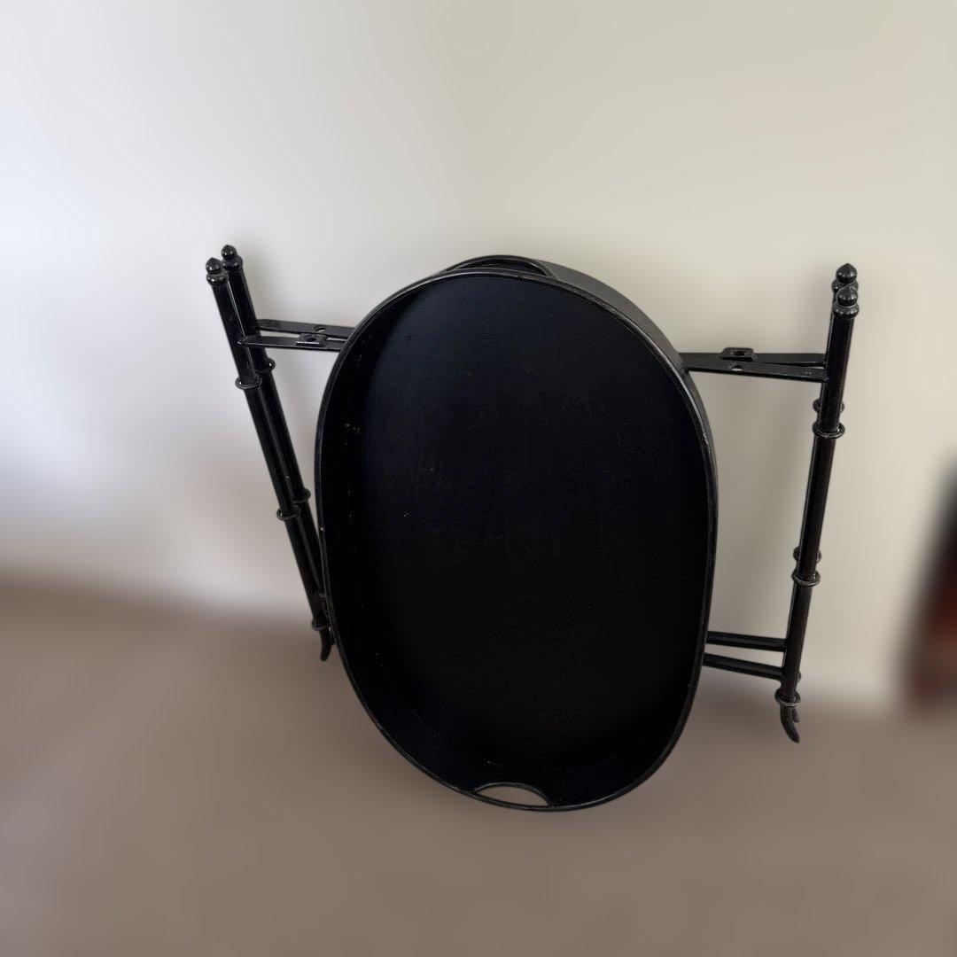 クラシックなアイアン製トレイテーブル　オーバル オシャレ！